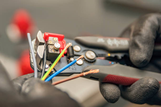 Best Electrical Troubleshooting Services  in Dellwood, MN